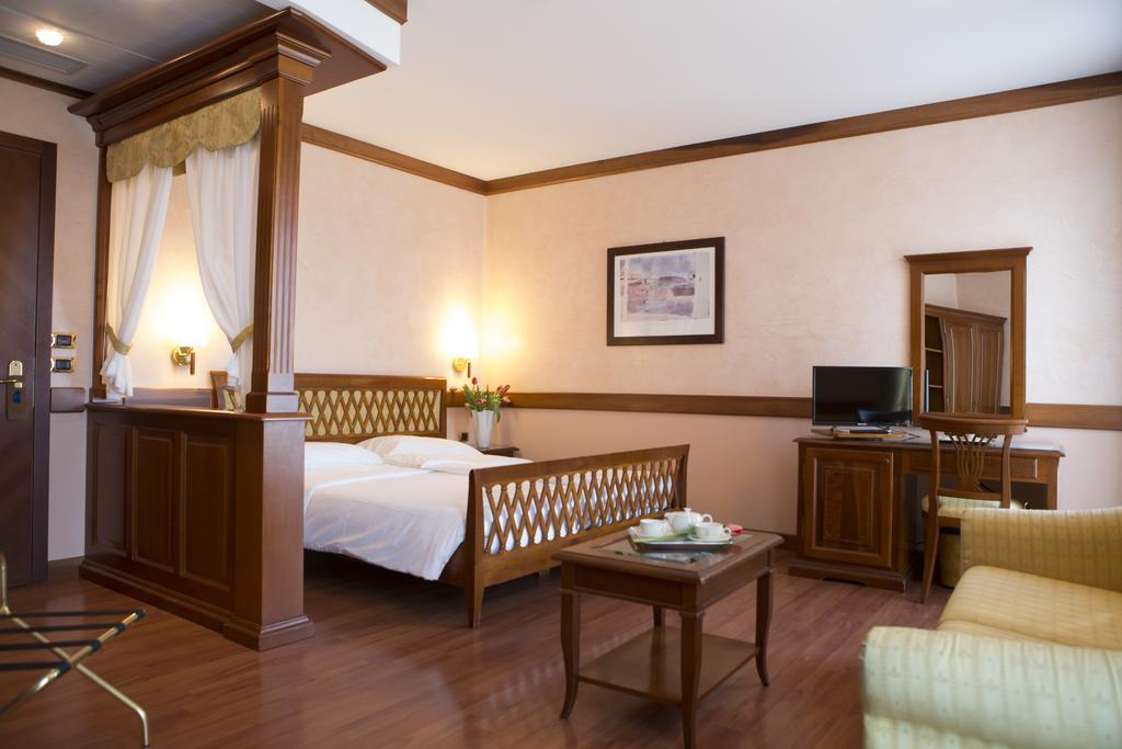 Hotel Villa Venezia Grado Luaran gambar